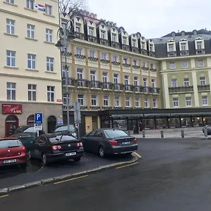 U Kolonady Apartment Karlsbad